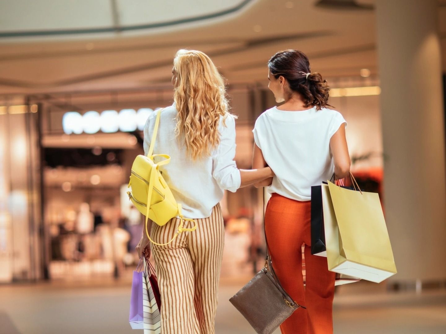 秉坤CRM会员中心产品截图